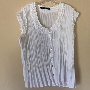 Milano brand XL While blouse